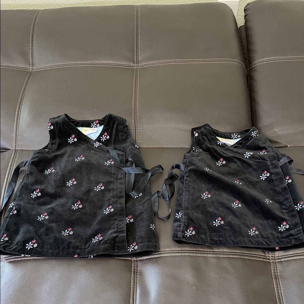 Hanna Andersson Black Floral Kids tops